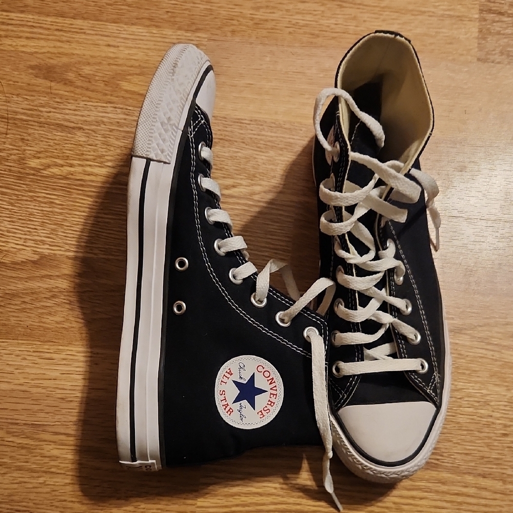 Converse Black and White High-Tops - Picture 2 of 5